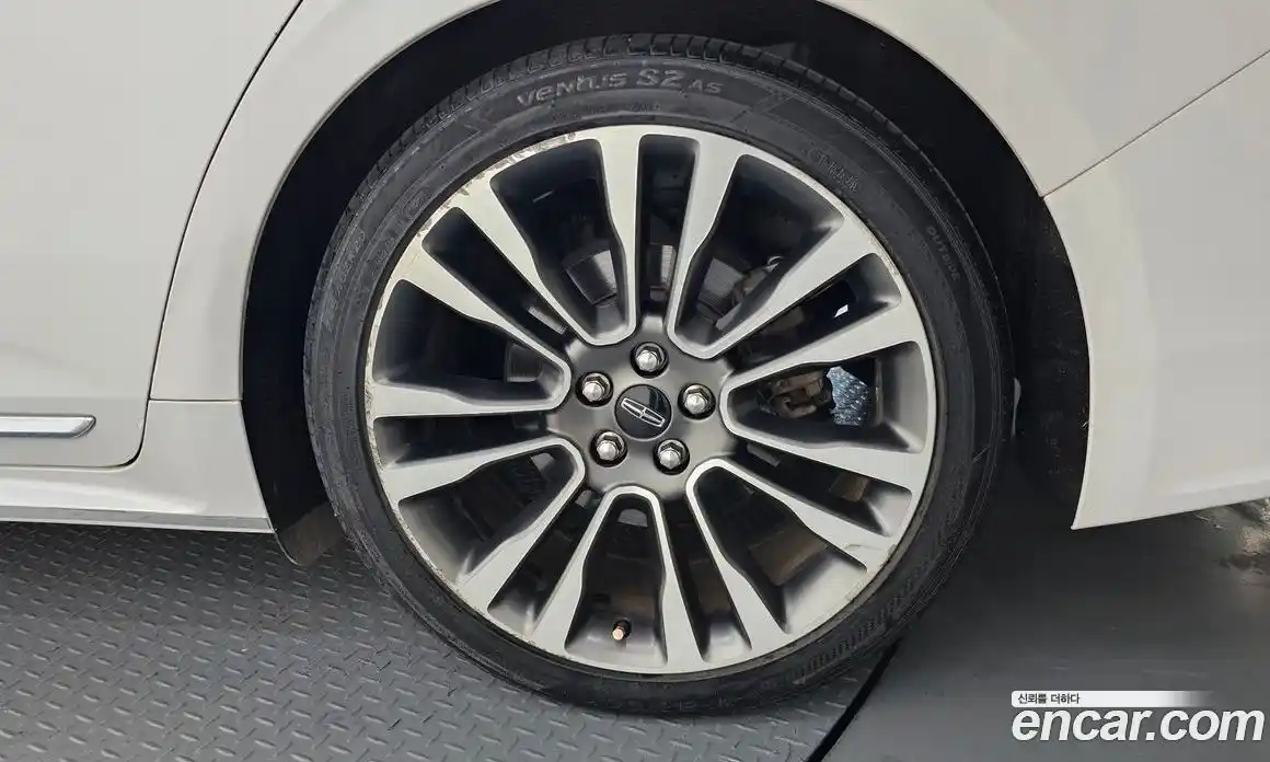 Lincoln Continental 2019 3.0 гидро, фото 7