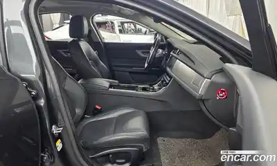 Jaguar XF 2018 2.0 гидро, миниатюра 11