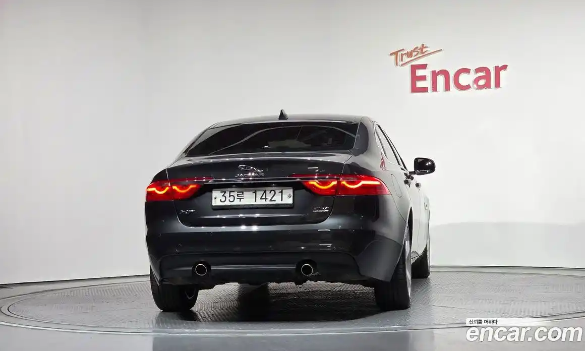 Jaguar XF 2018 2.0 гидро, фото 4