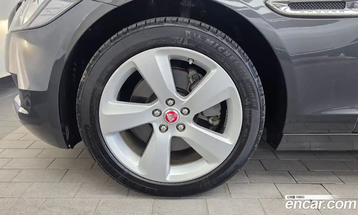 Jaguar XF 2018 2.0 гидро, фото 5