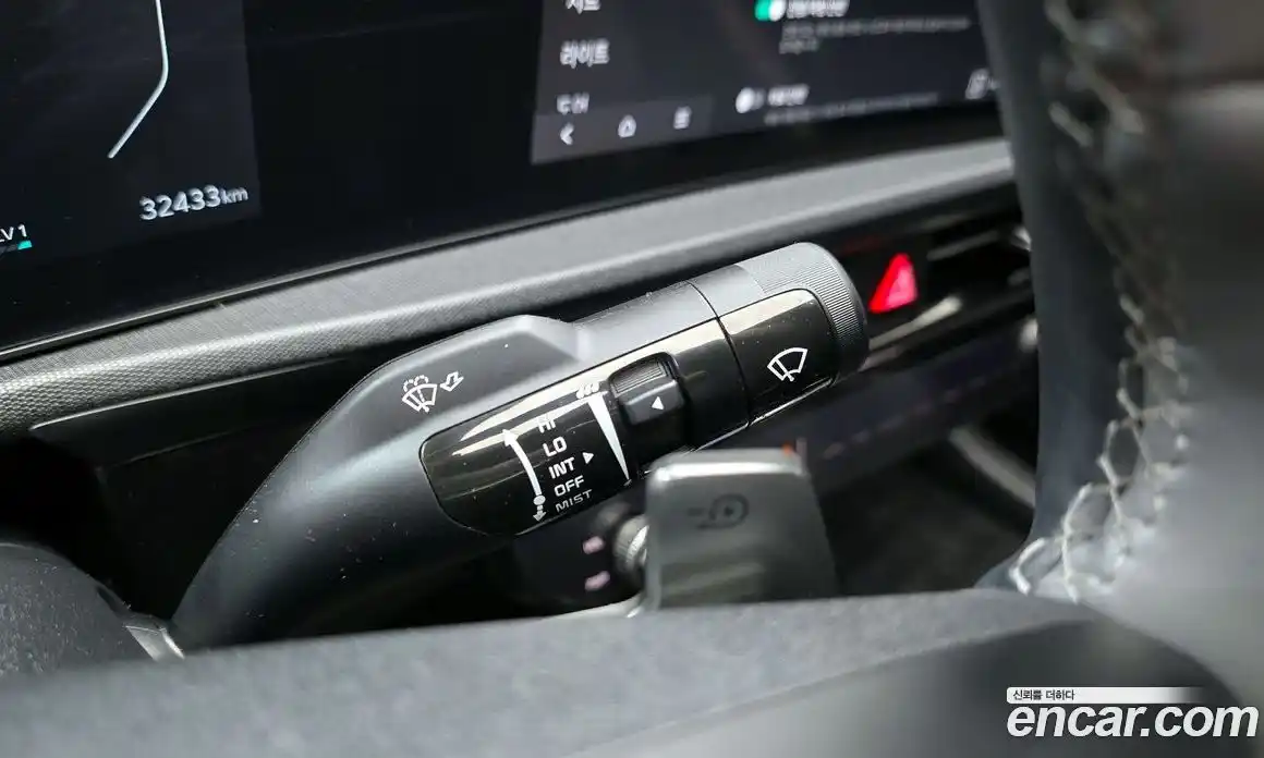 Kia EV6 2025 0.1 гидро, фото 17