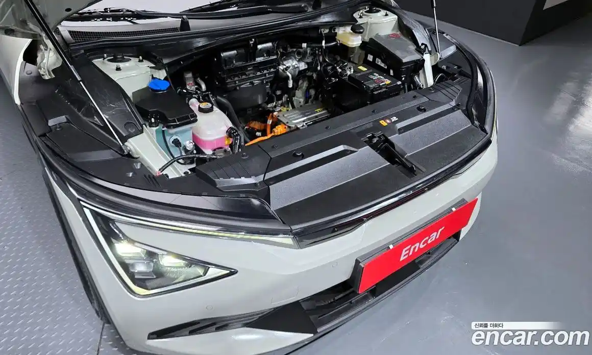 Kia EV6 2025 0.1 гидро, фото 6