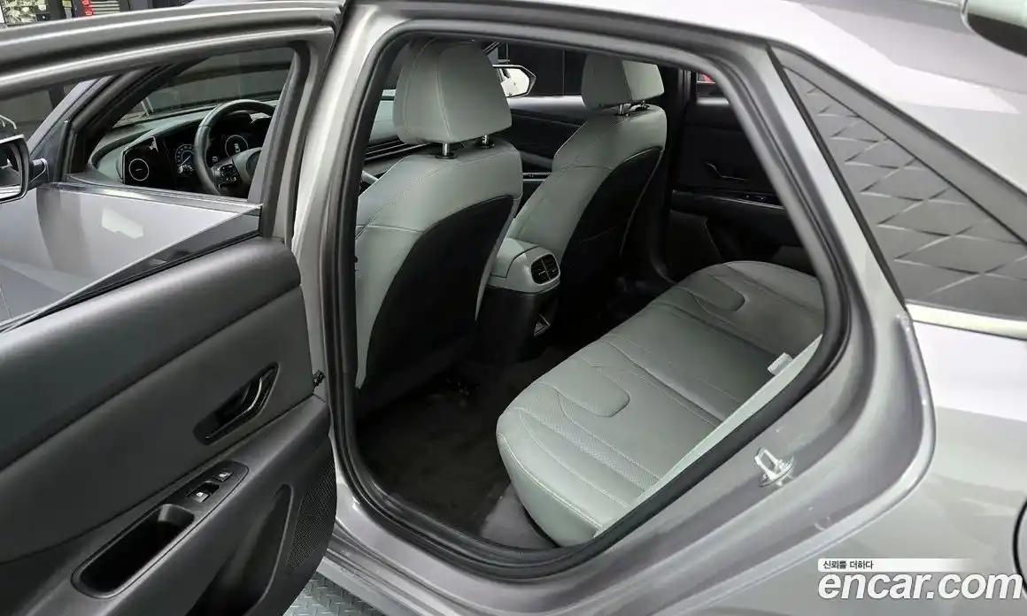 Hyundai Avante 2023 1.6 гидро, фото 16