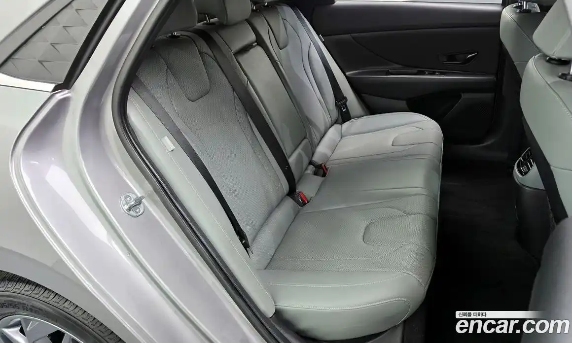 Hyundai Avante 2023 1.6 гидро, фото 17