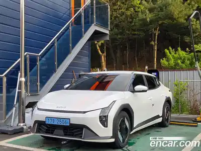 Kia EV4, 2026, 4 000 км