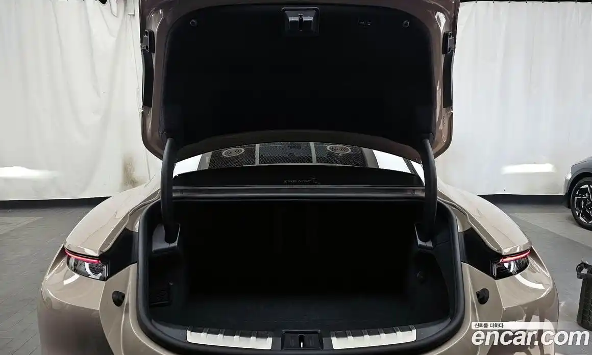 Porsche Taycan 2022 0.1 автомат (гидро), фото 26
