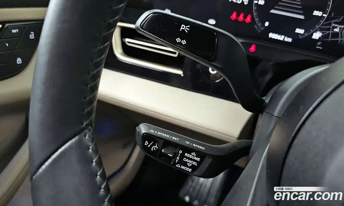 Porsche Taycan 2022 0.1 автомат (гидро), фото 37