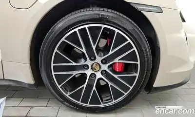 Porsche Taycan 2022 0.1 автомат (гидро), миниатюра 7