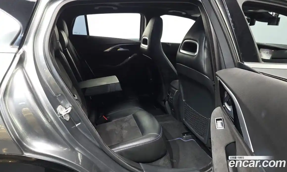 Infiniti Q30 2017 2.0 гидро, фото 12