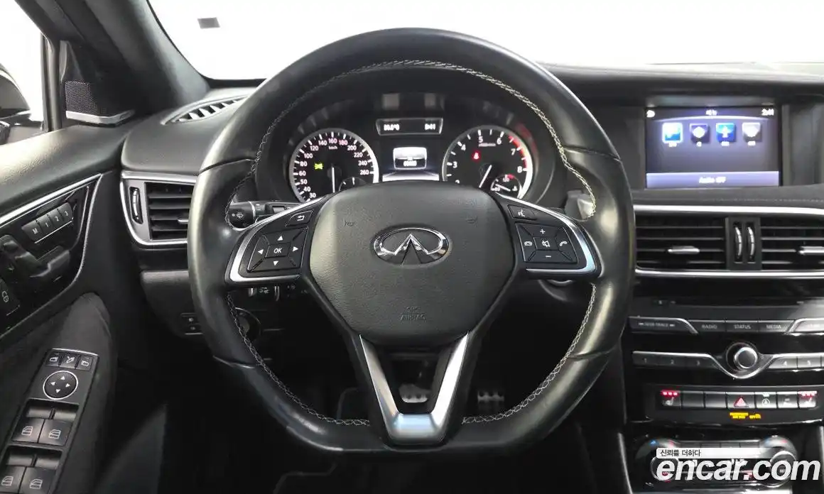Infiniti Q30 2017 2.0 гидро, фото 13