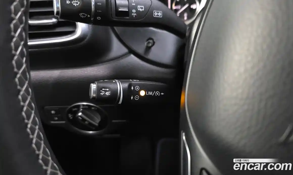 Infiniti Q30 2017 2.0 гидро, фото 18