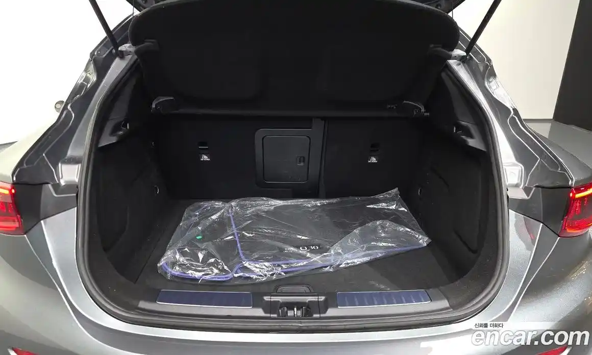 Infiniti Q30 2017 2.0 гидро, фото 20
