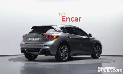 Infiniti Q30 2017 2.0 гидро, миниатюра 2