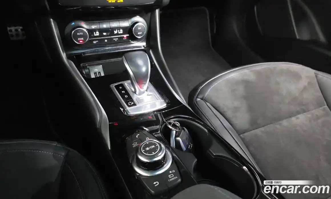 Infiniti Q30 2017 2.0 гидро, фото 9