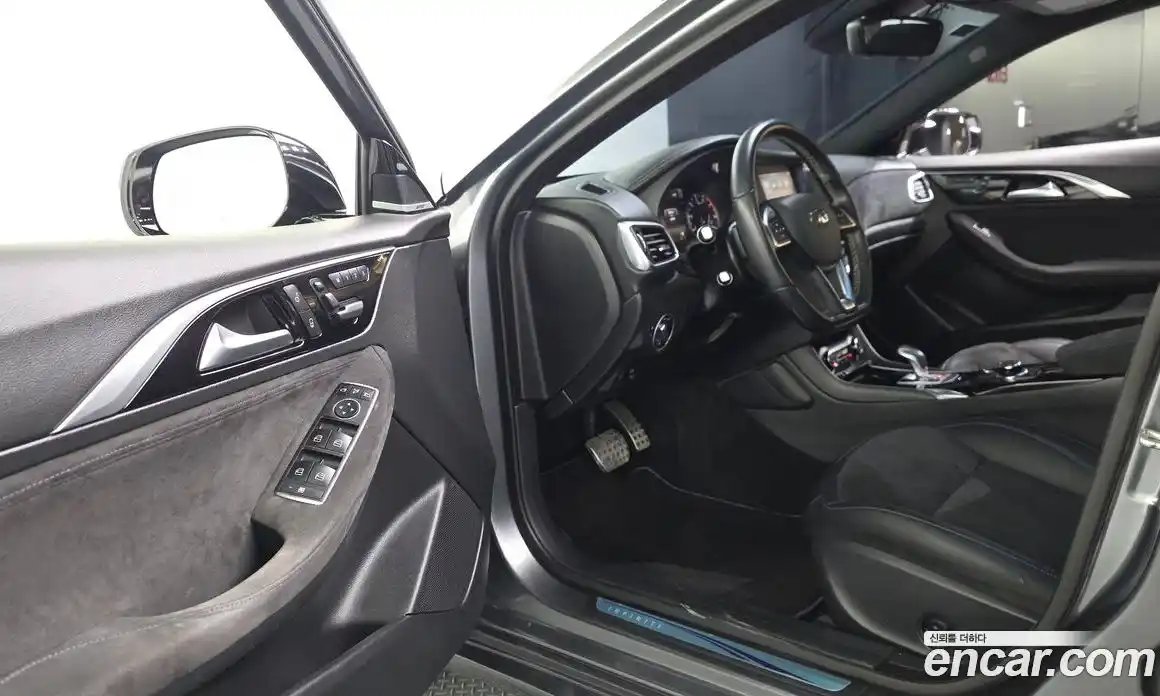 Infiniti Q30 2017 2.0 гидро, фото 10