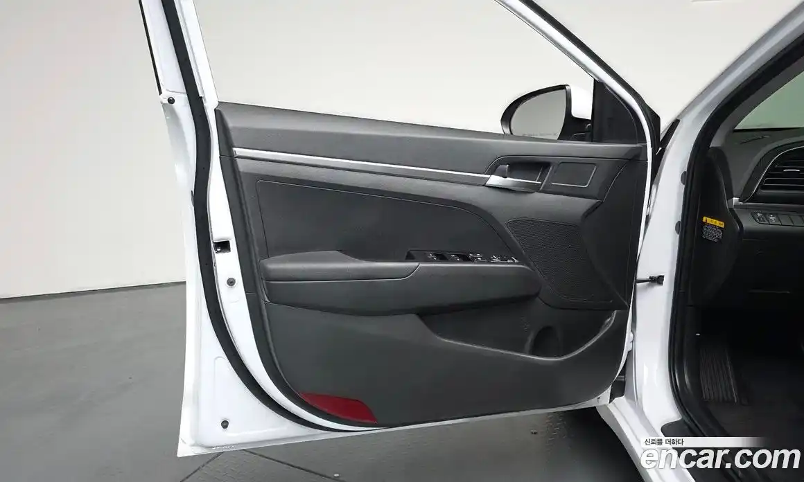 Hyundai Avante 2020 1.6 гидро, фото 13