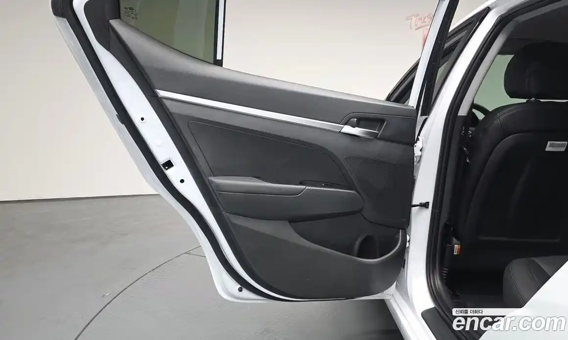Hyundai Avante 2020 1.6 гидро, фото 14