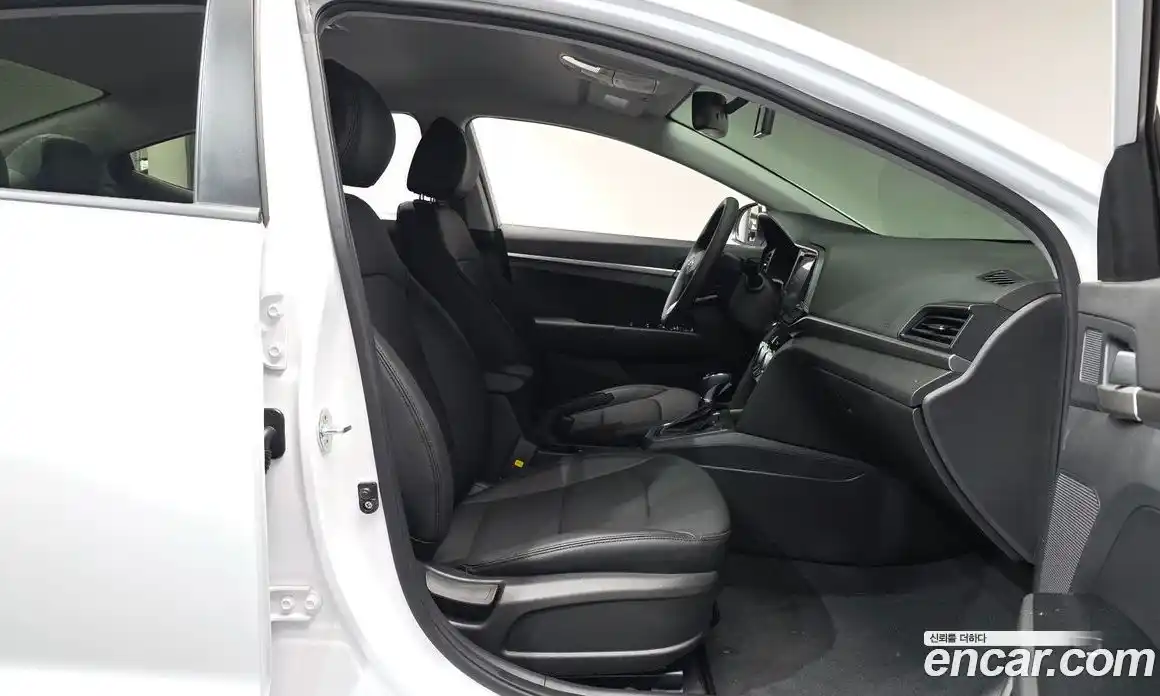 Hyundai Avante 2020 1.6 гидро, фото 15
