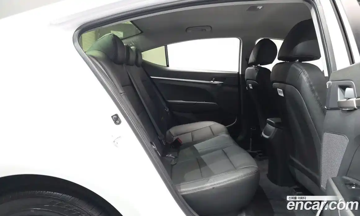 Hyundai Avante 2020 1.6 гидро, фото 16