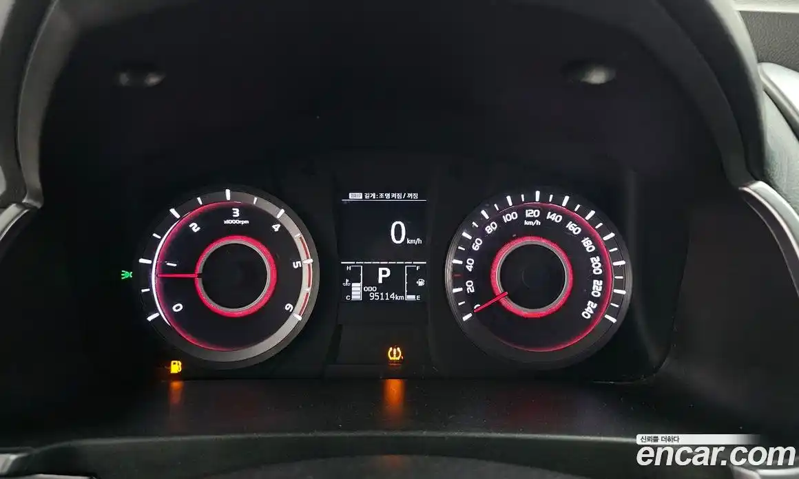 SsangYong Korando 2016 2.2 автомат (гидро), фото 8