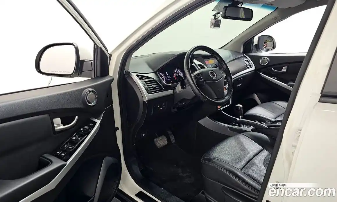 SsangYong Korando 2016 2.2 автомат (гидро), фото 10