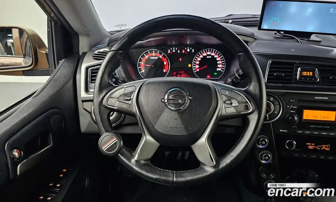 SsangYong Korando 2016 2.2 автомат (гидро), фото 13