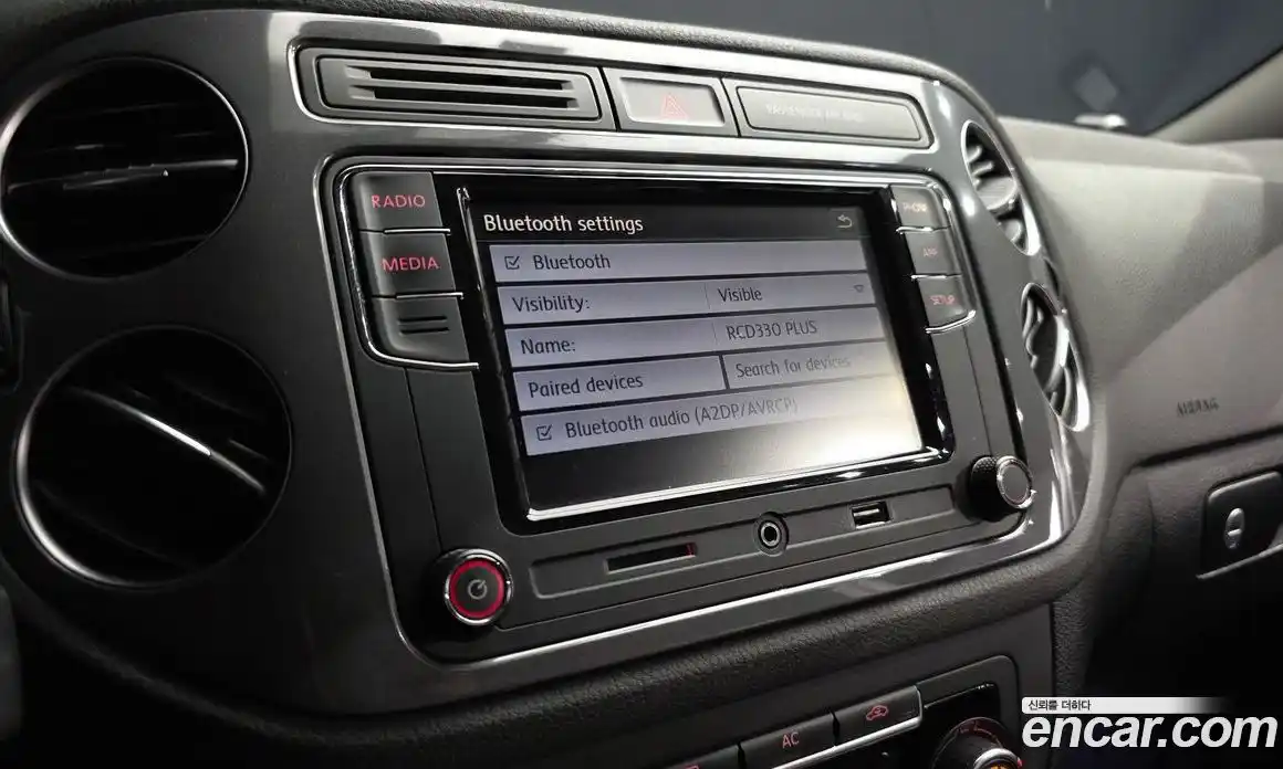 Volkswagen Tiguan 2012 2.0 автомат (гидро), фото 17