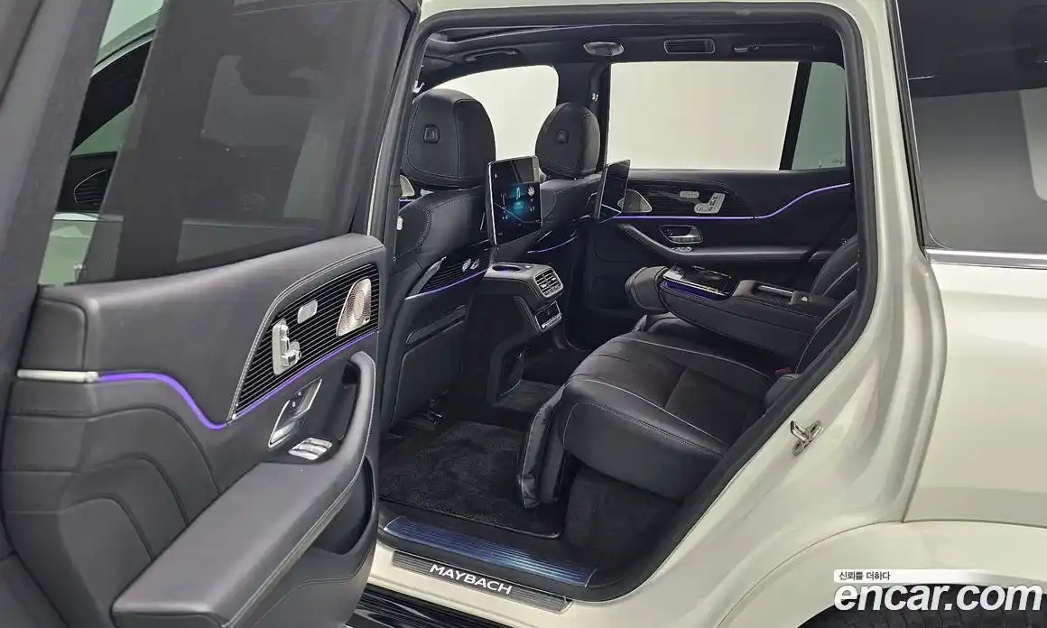 Mercedes-Benz GLS-Class 2023 4.0 гидро, фото 12