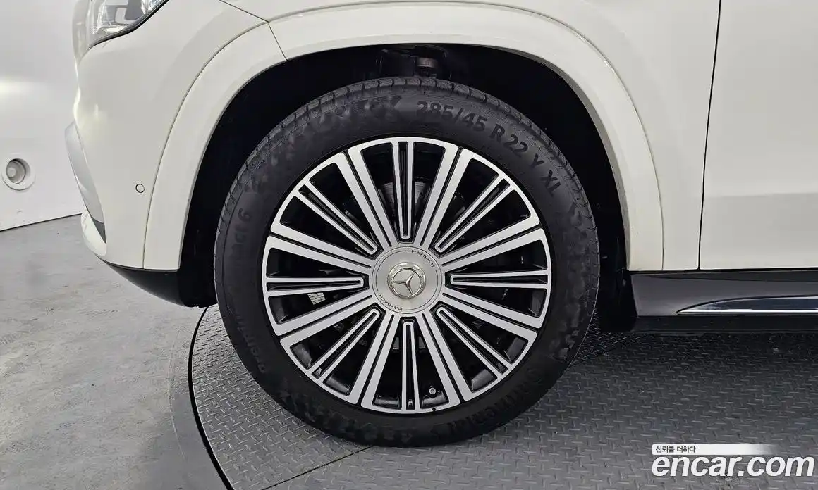 Mercedes-Benz GLS-Class 2023 4.0 гидро, фото 5