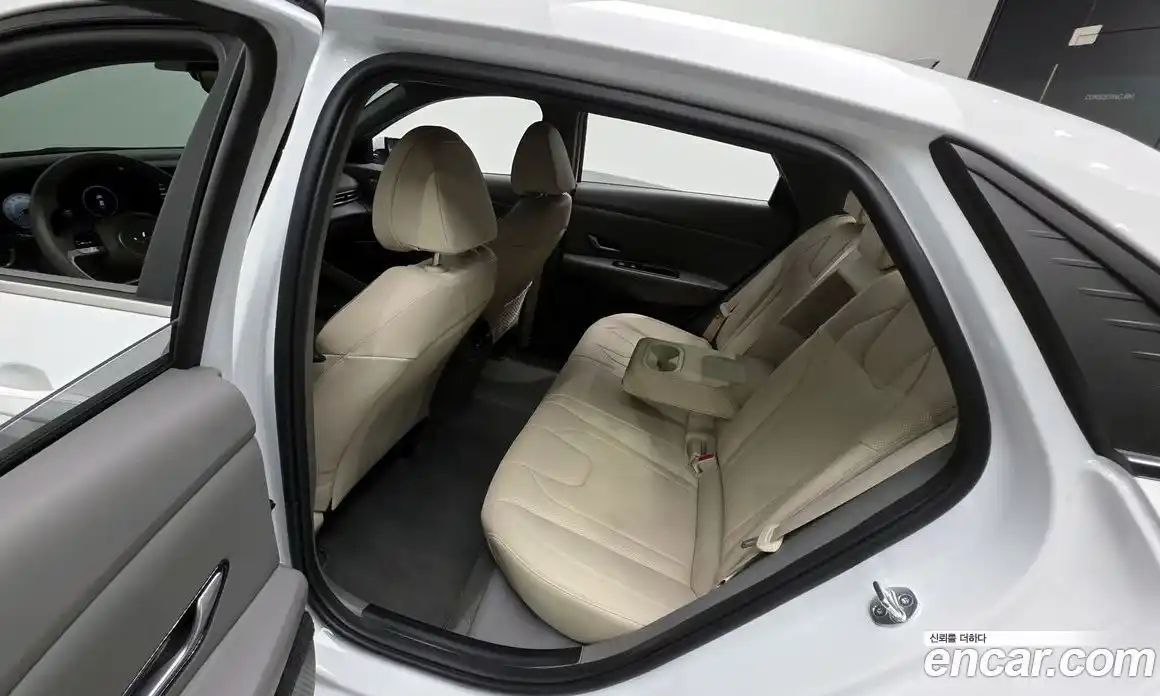 Hyundai Avante 2022 1.6 гидро, фото 16