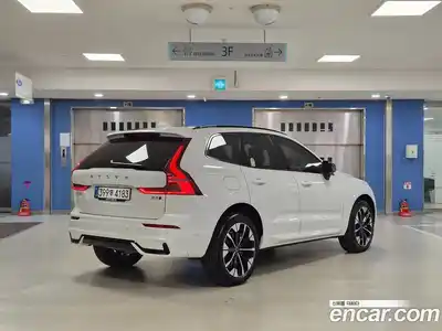 Volvo XC60 2025 2.0 автомат (гидро), миниатюра 2