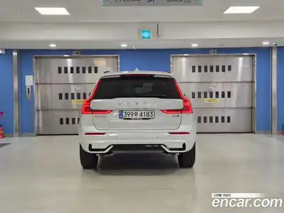 Volvo XC60 2025 2.0 автомат (гидро), миниатюра 4