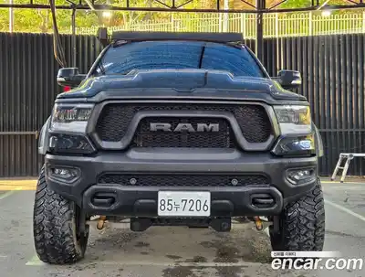 Dodge Ram Pick Up