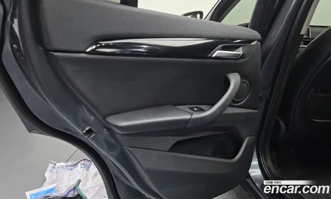 BMW X1 2017 2.0 гидро, фото 15