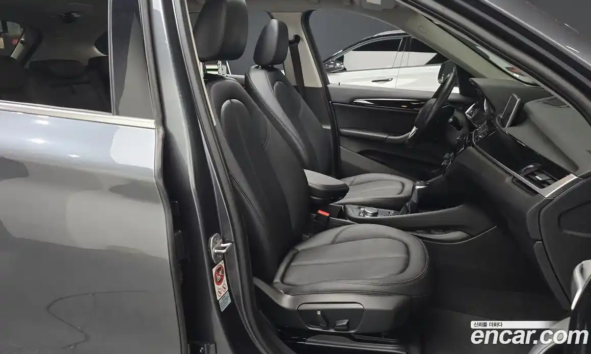 BMW X1 2017 2.0 гидро, фото 16