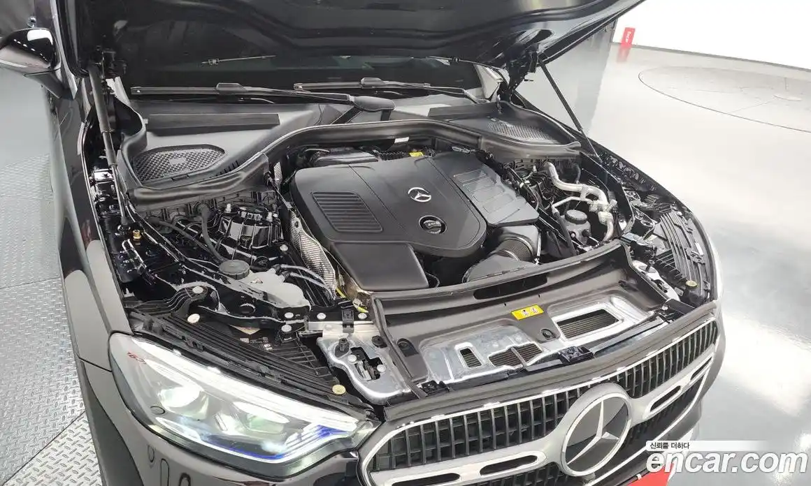 Mercedes-Benz GLC-Class 2025 2.0 гидро, фото 6