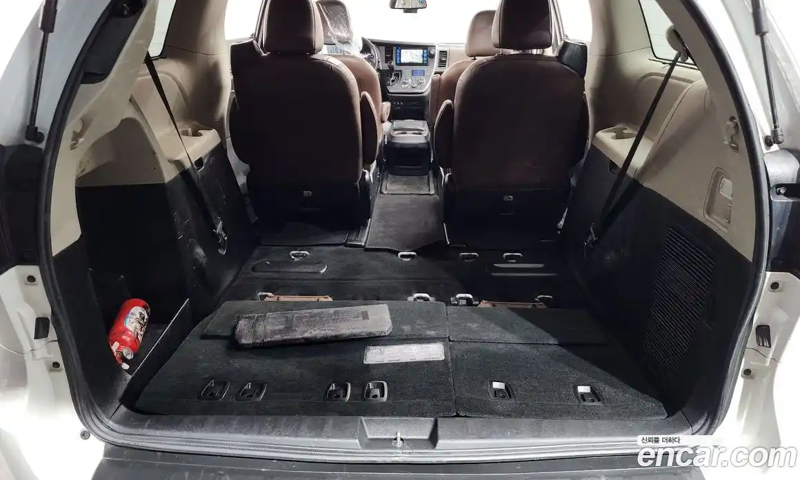 Toyota Sienna 2017 3.5 гидро, фото 19