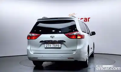 Toyota Sienna 2017 3.5 гидро, миниатюра 4