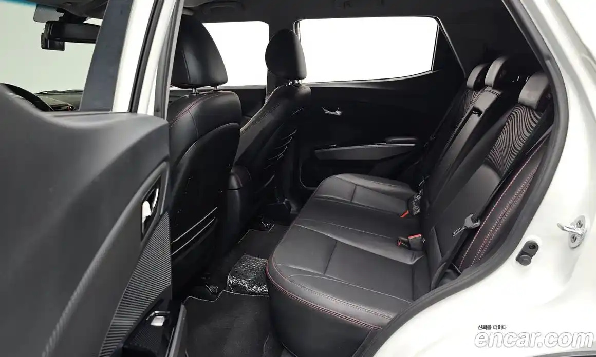 SsangYong TIBOLI 2018 1.6 автомат (гидро), фото 12