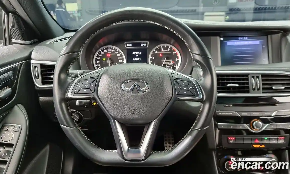 Infiniti Q30 2019 2.0 гидро, фото 13