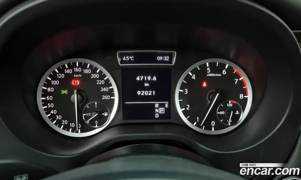 Infiniti Q30 2019 2.0 гидро, фото 8
