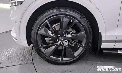 Genesis GV70 2022 2.5 гидро, миниатюра 5