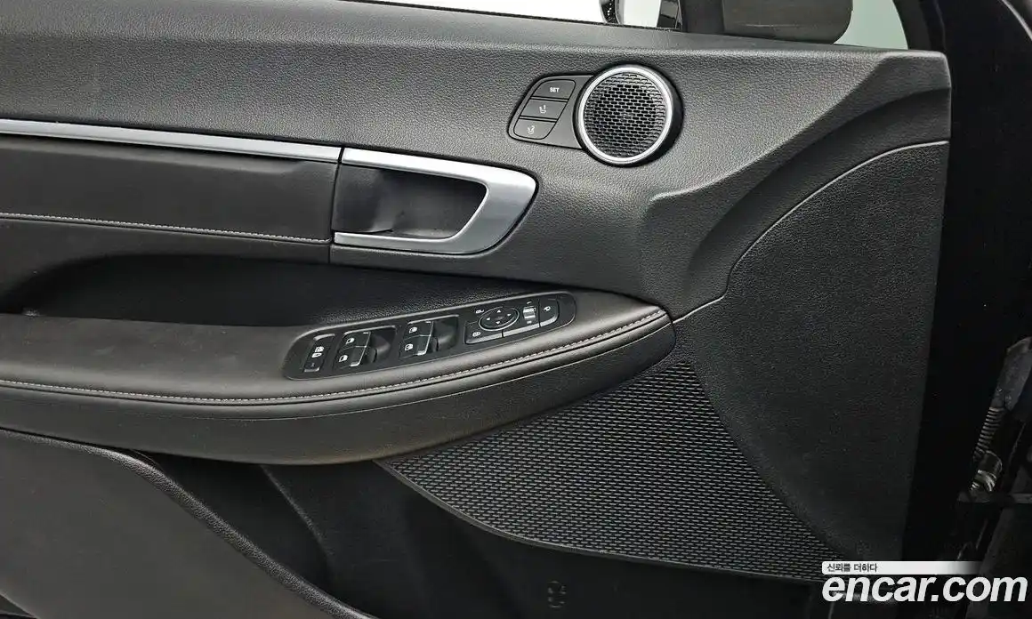Hyundai Sonata 2023 1.6 гидро, фото 17