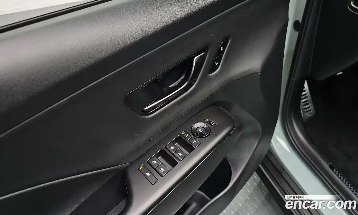 Hyundai Kona 2024 1.6 гидро, фото 16