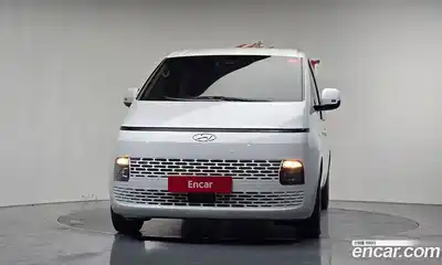Hyundai Staria 2023 2.2 гидро, миниатюра 3