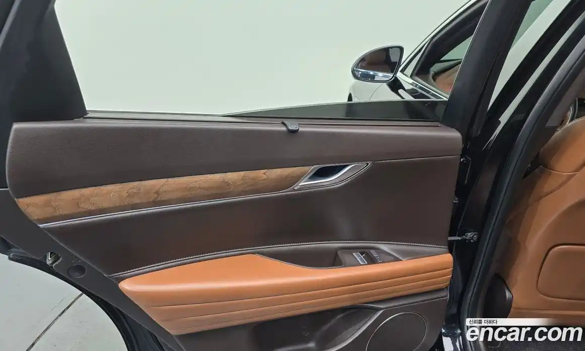 Genesis G80 2023 2.5 гидро, фото 15