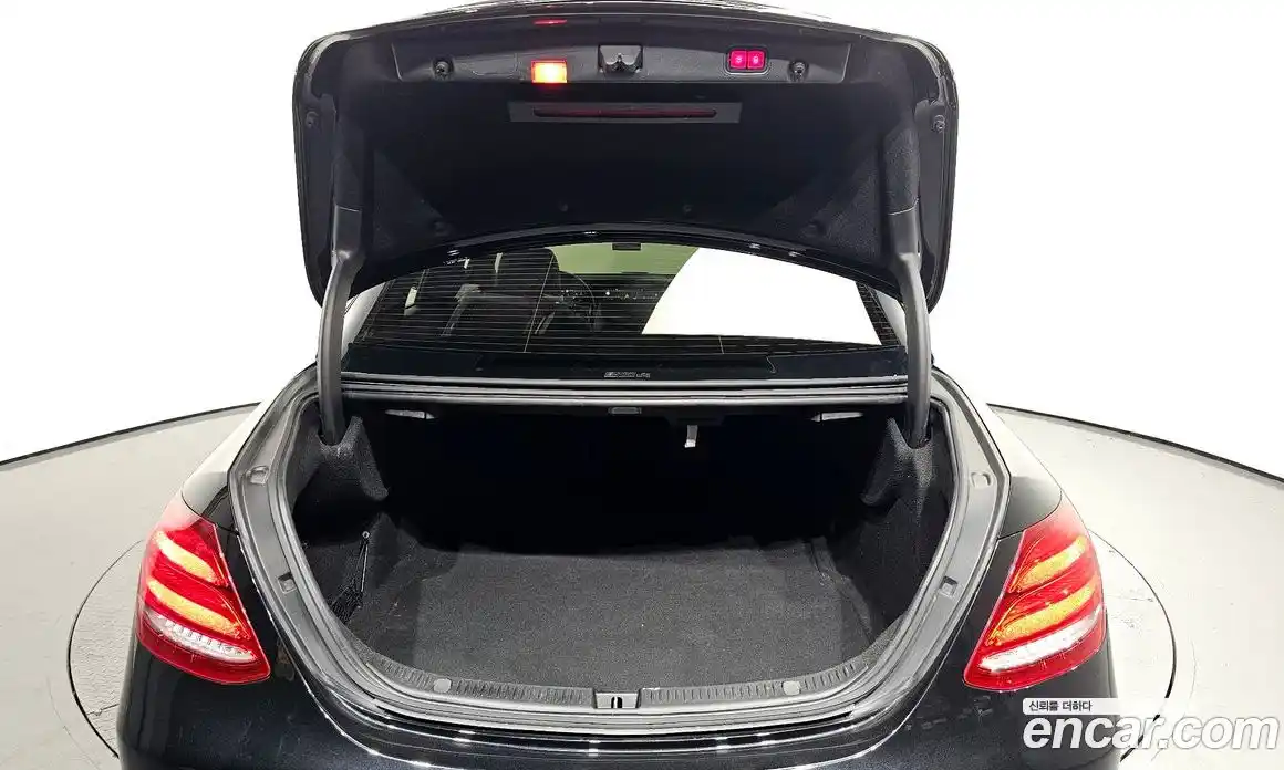 Mercedes-Benz E-Class 2019 2.0 автомат (гидро), фото 20