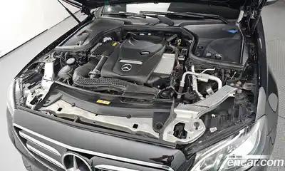 Mercedes-Benz E-Class 2019 2.0 автомат (гидро), миниатюра 6