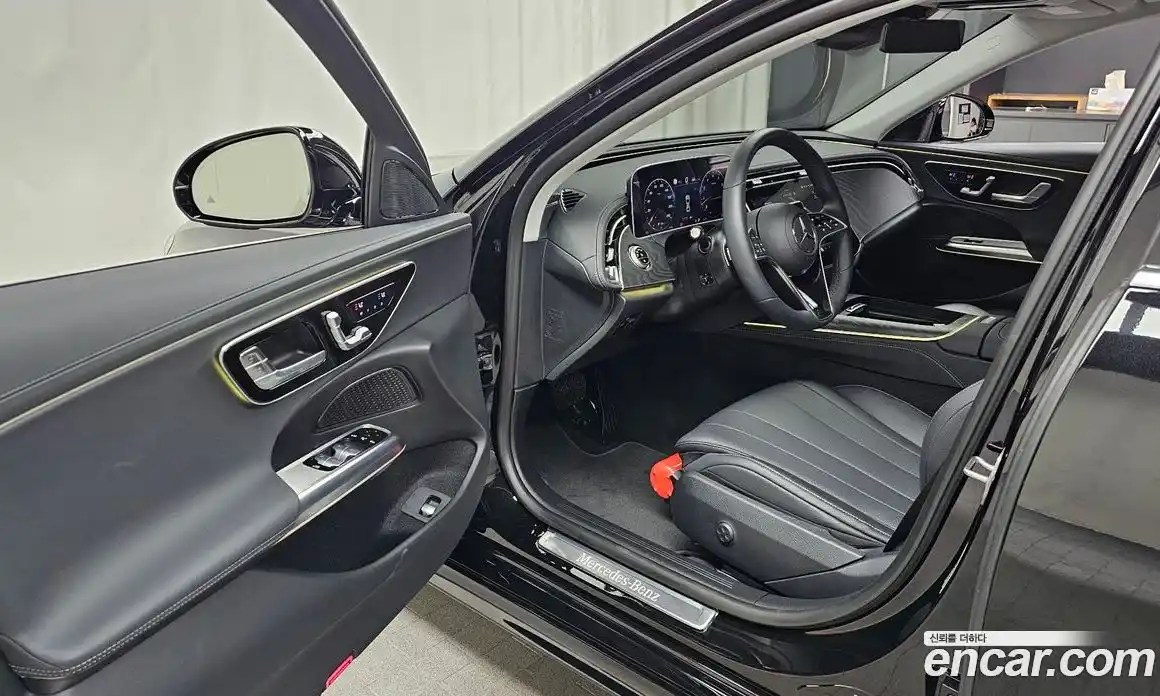 Mercedes-Benz E-Class 2025 2.0 гидро, фото 13