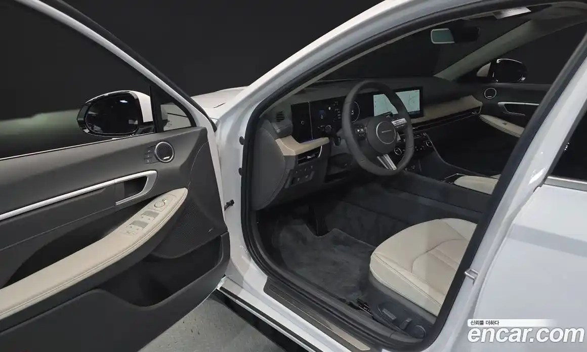 Hyundai Sonata 2024 1.6 автомат (гидро), фото 10